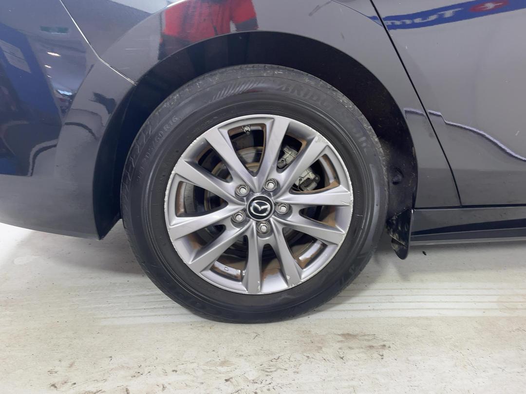 Photo '12' of Mazda Mazda3