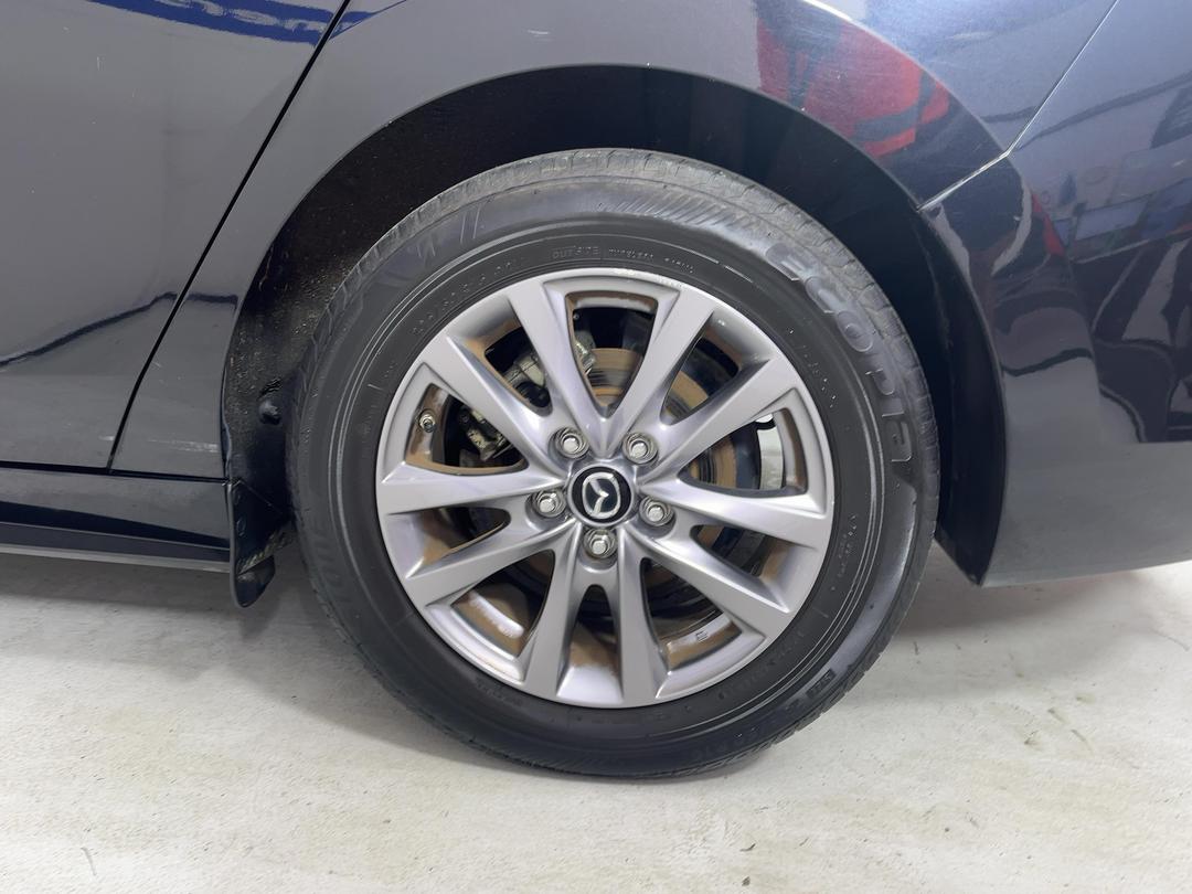 Photo '11' of Mazda Mazda3