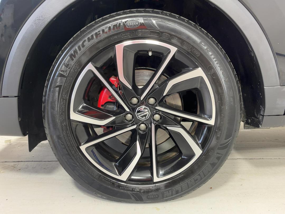 Photo '10' of MG ZS