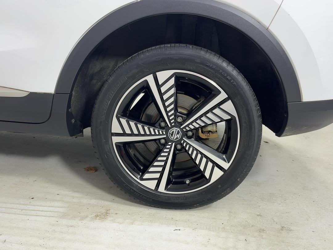 Photo '11' of MG ZS