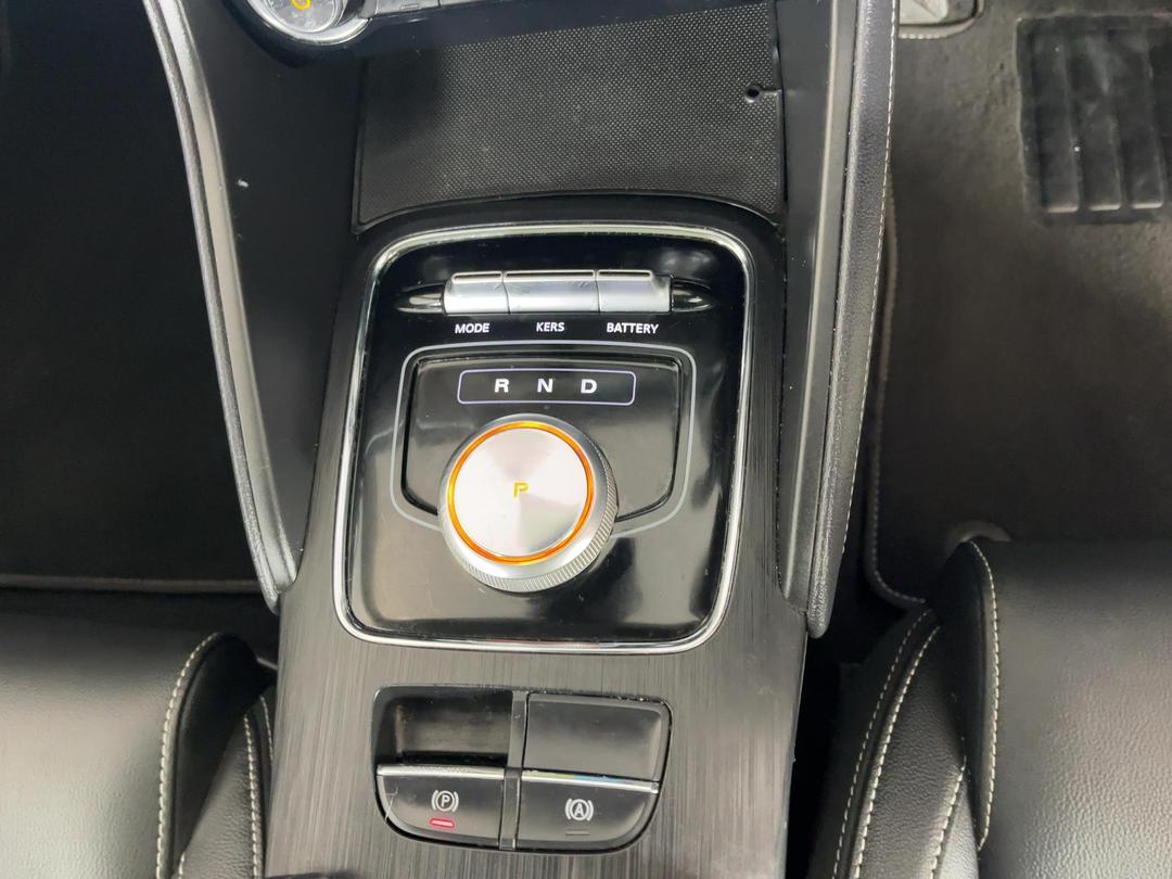 Photo '18' of MG ZS