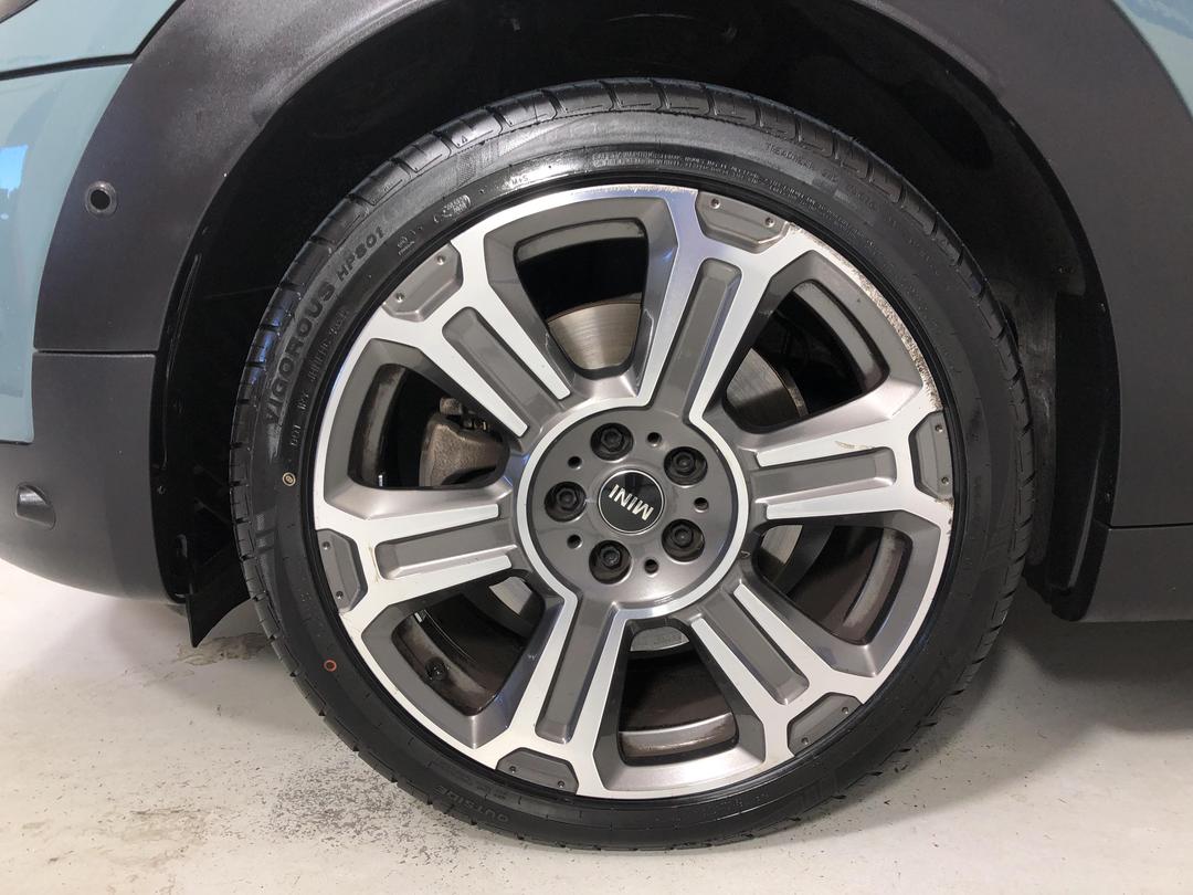 Photo '10' of Mini Countryman