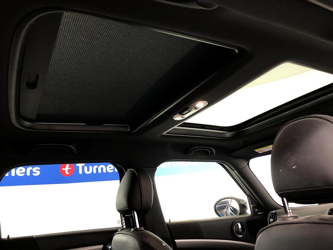 Photo '23' of Mini Countryman