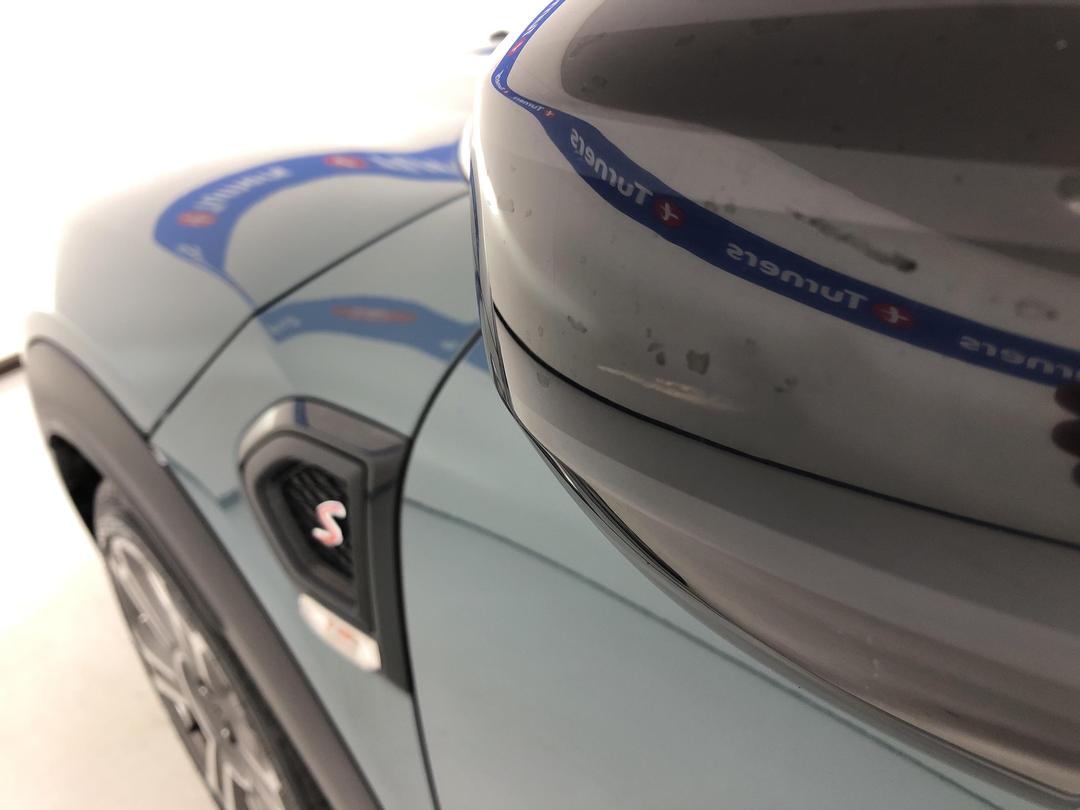 Photo '24' of Mini Countryman