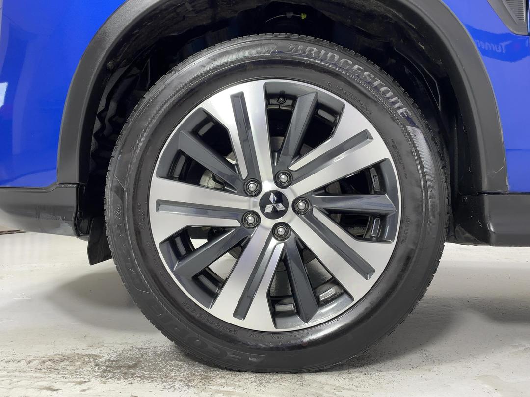 Photo '10' of Mitsubishi ASX