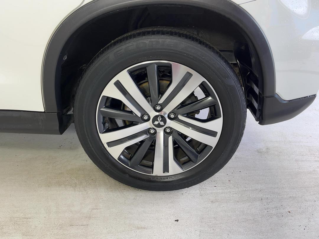 Photo '11' of Mitsubishi ASX