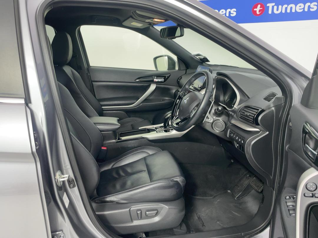 Photo '16' of Mitsubishi Eclipse Cross