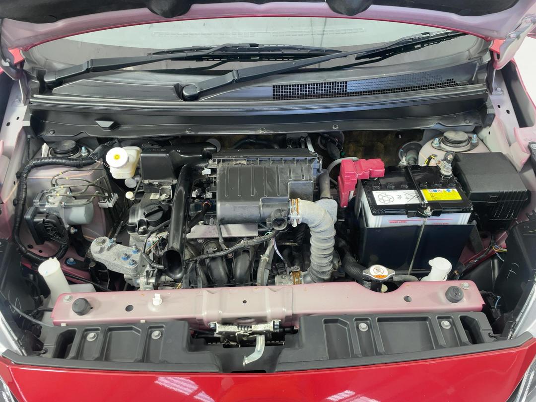 Photo '13' of Mitsubishi Mirage