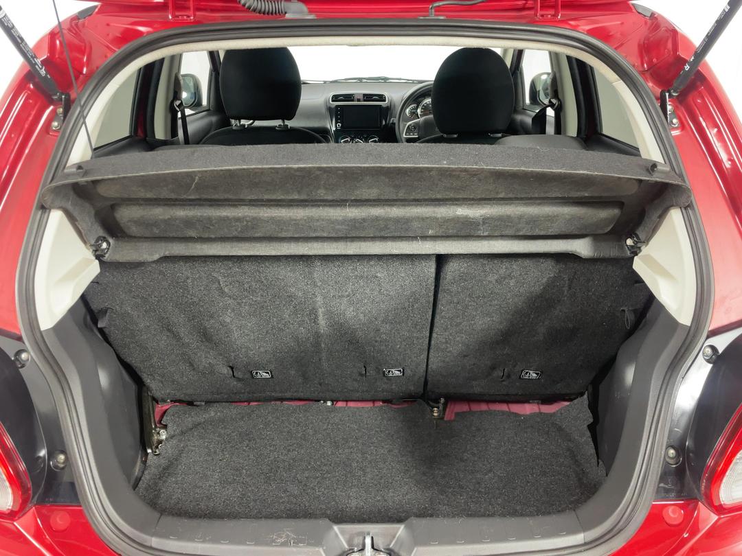 Photo '14' of Mitsubishi Mirage
