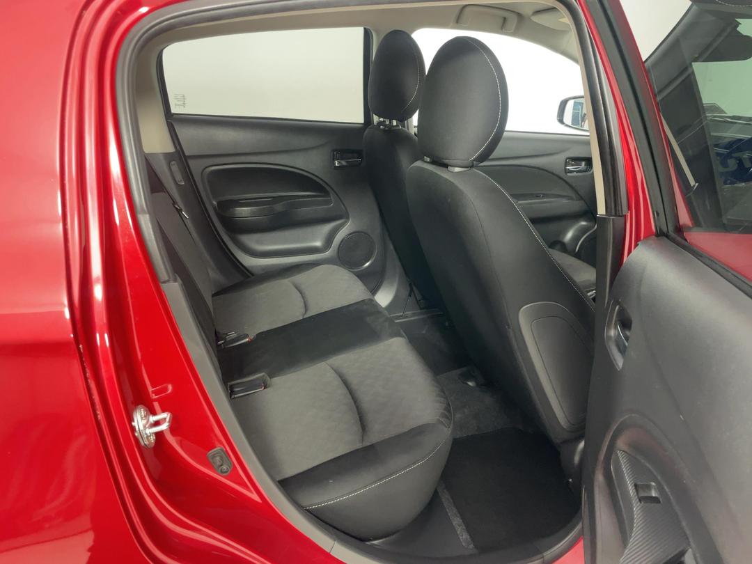 Photo '20' of Mitsubishi Mirage