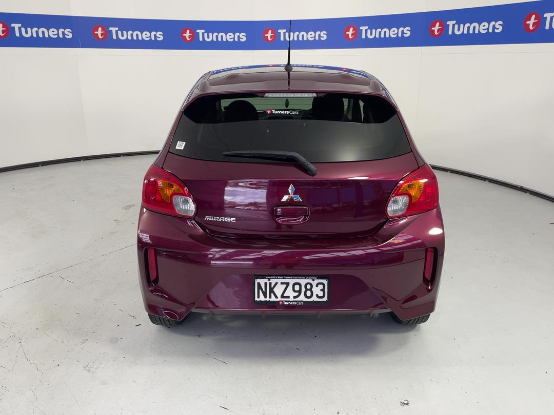 Photo '6' of Mitsubishi Mirage