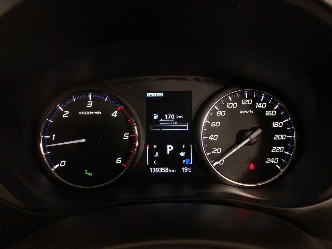 Photo '21' of Mitsubishi Outlander