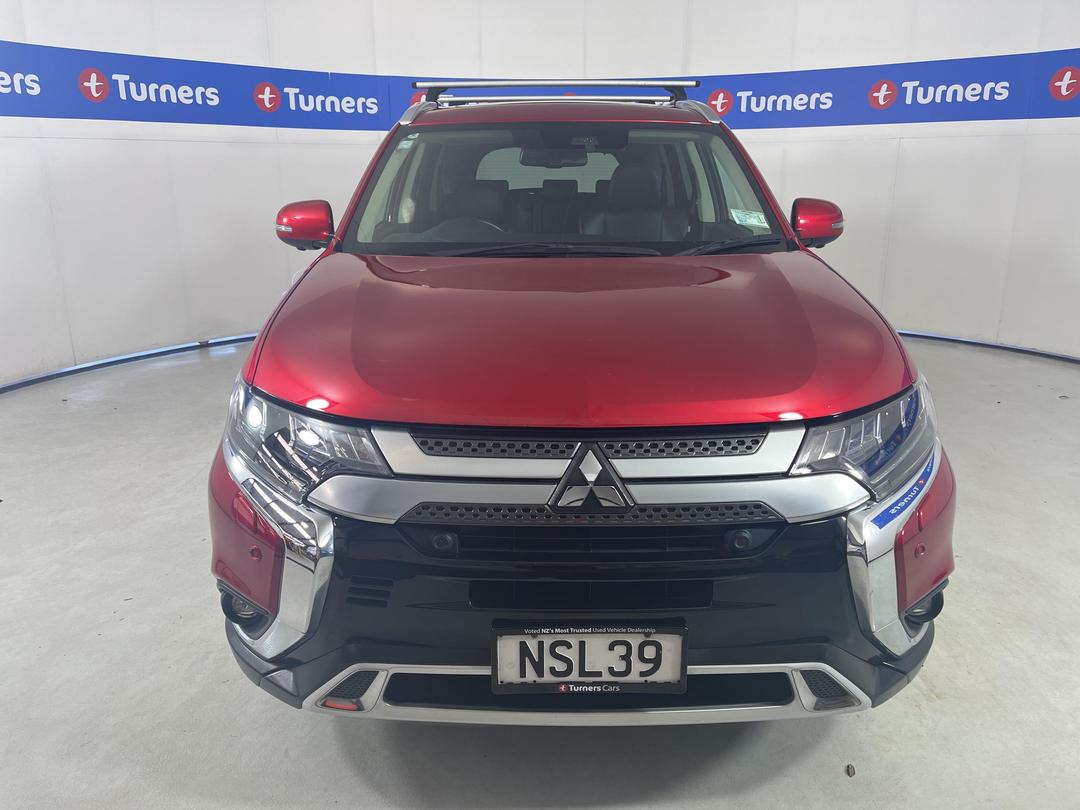 Photo '2' of Mitsubishi Outlander