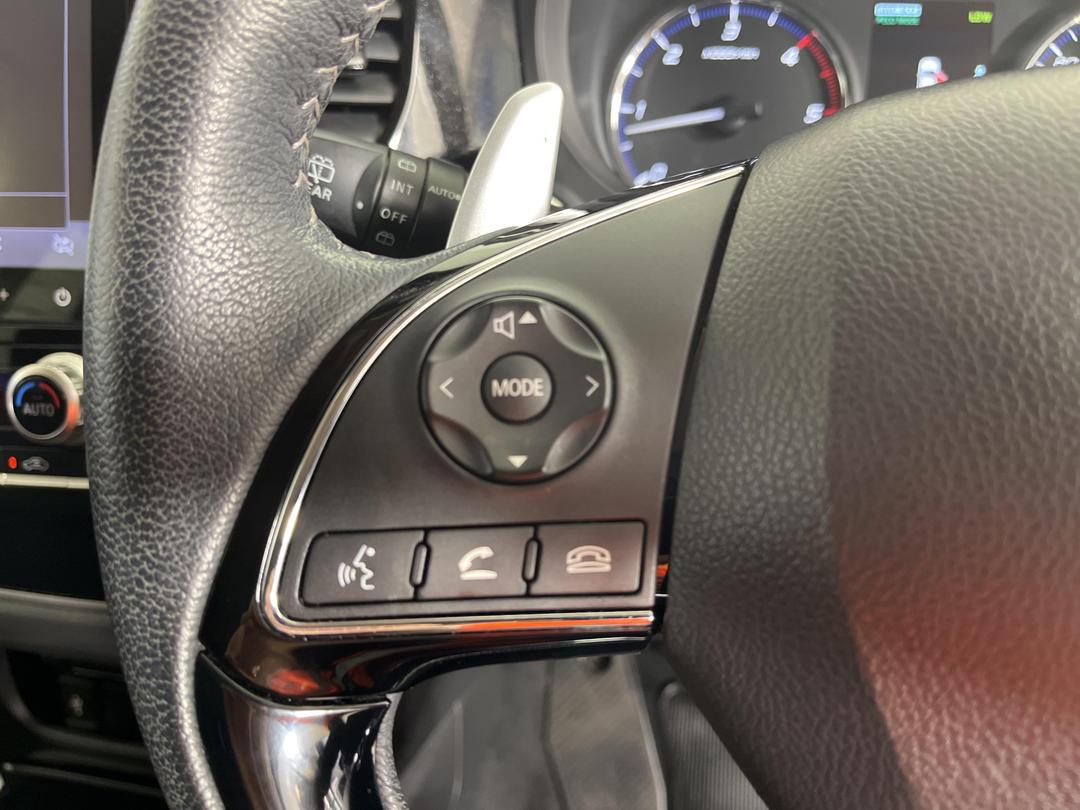 Photo '24' of Mitsubishi Outlander