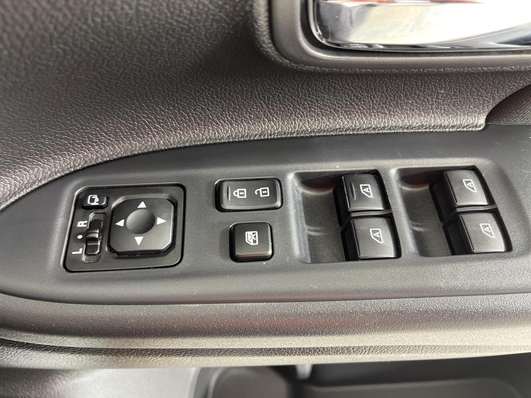 Photo '26' of Mitsubishi Outlander