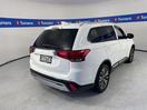 Thumbnail '7' of Mitsubishi Outlander