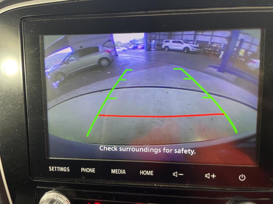 Photo '23' of Mitsubishi Outlander