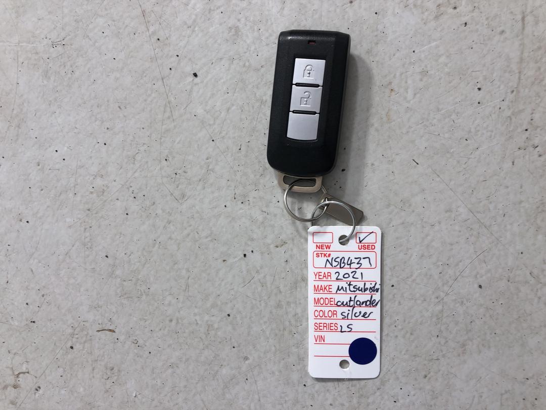 Photo '22' of Mitsubishi Outlander