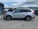 Thumbnail '5' of Mitsubishi Outlander LS