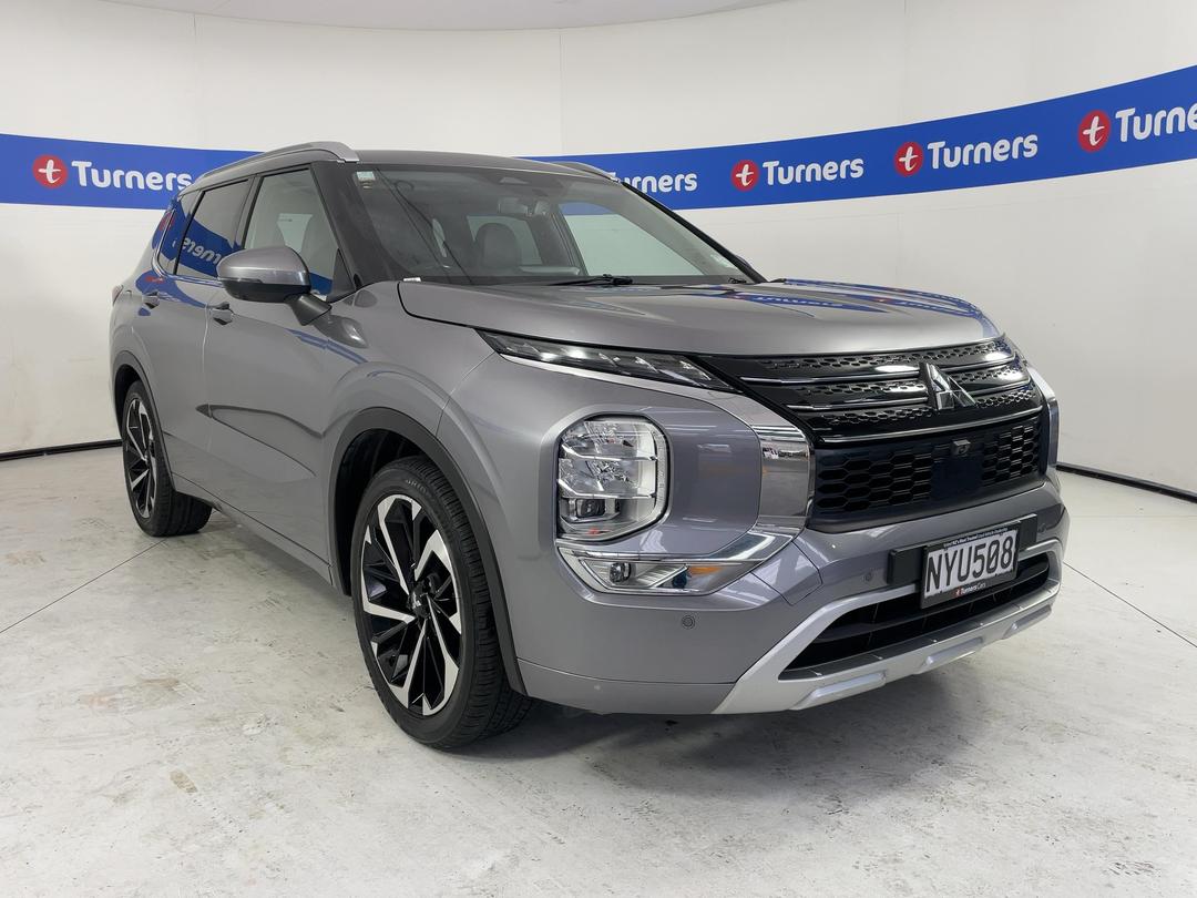 Photo '1' of Mitsubishi Outlander