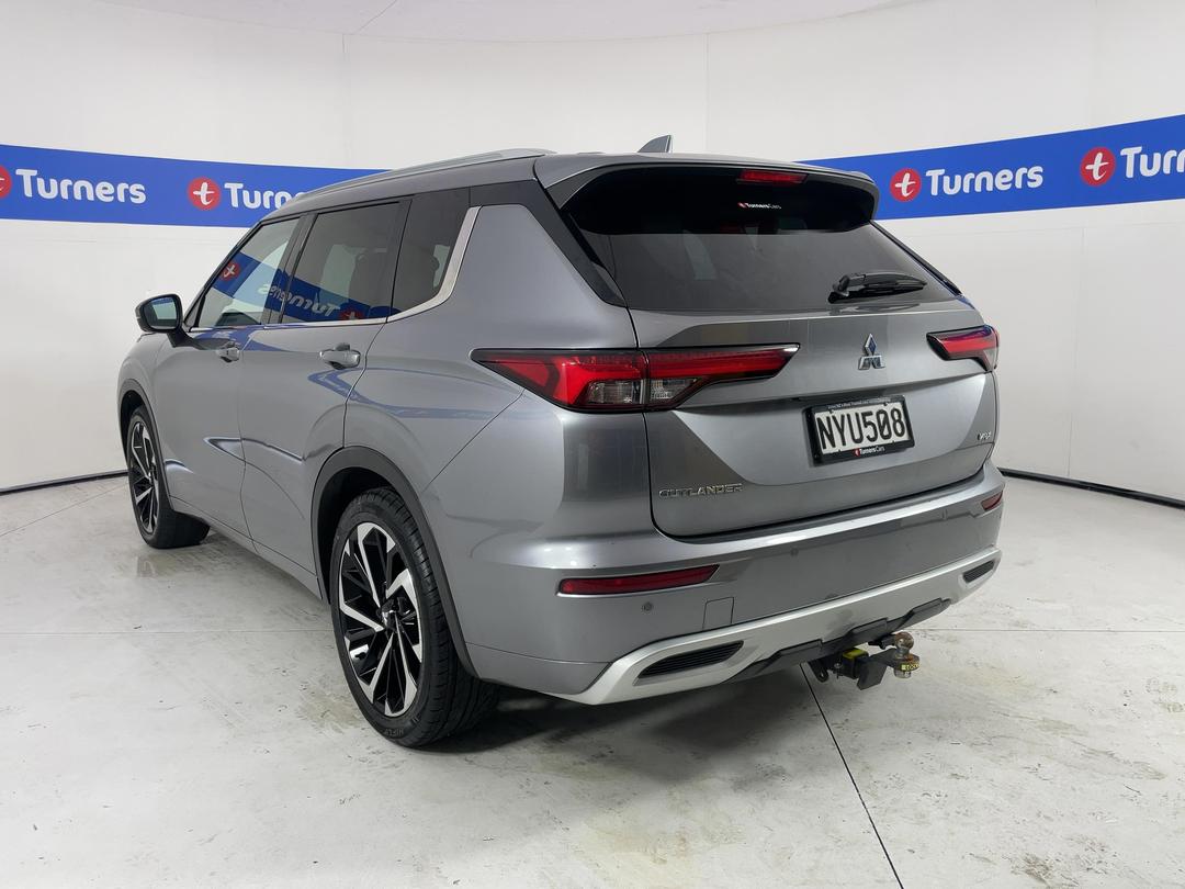 Photo '5' of Mitsubishi Outlander