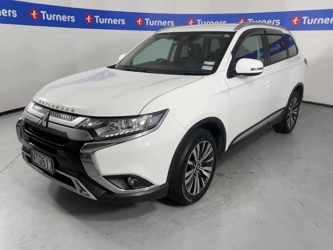 Photo '4' of Mitsubishi Outlander