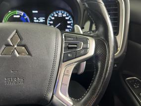 Photo '24' of Mitsubishi Outlander
