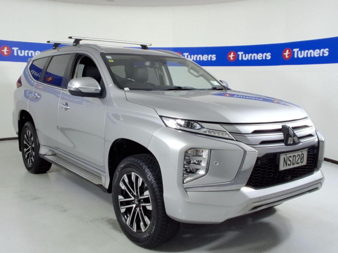 Photo '1' of Mitsubishi Pajero Sport