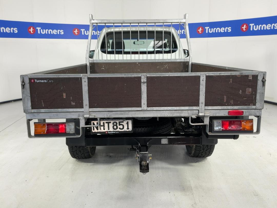 Photo '6' of Mitsubishi Triton