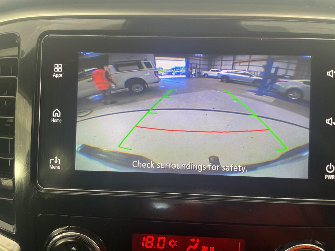 Photo '23' of Mitsubishi Triton