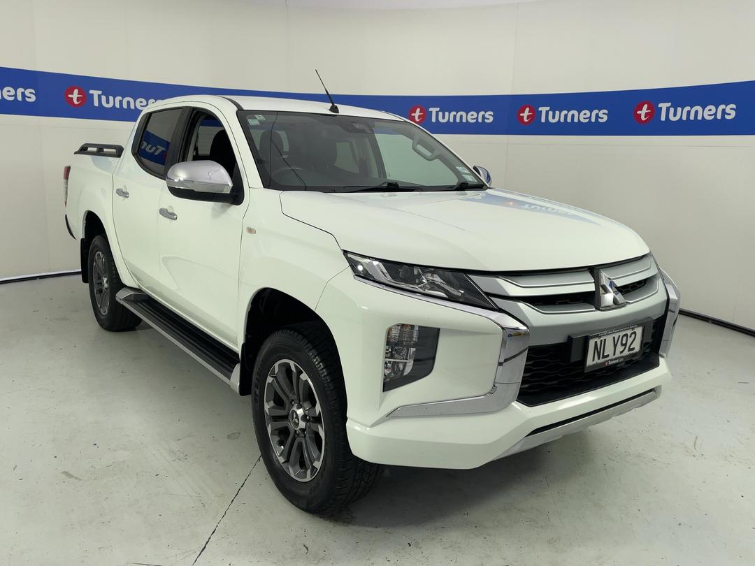 Photo '1' of Mitsubishi Triton