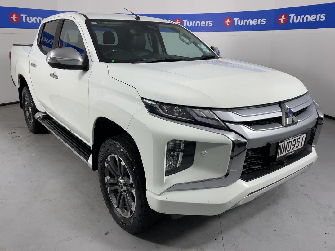Photo '1' of Mitsubishi Triton