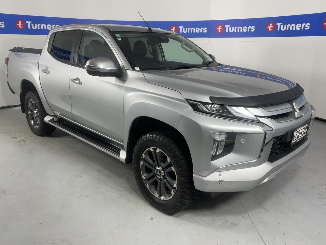 Photo '1' of Mitsubishi Triton