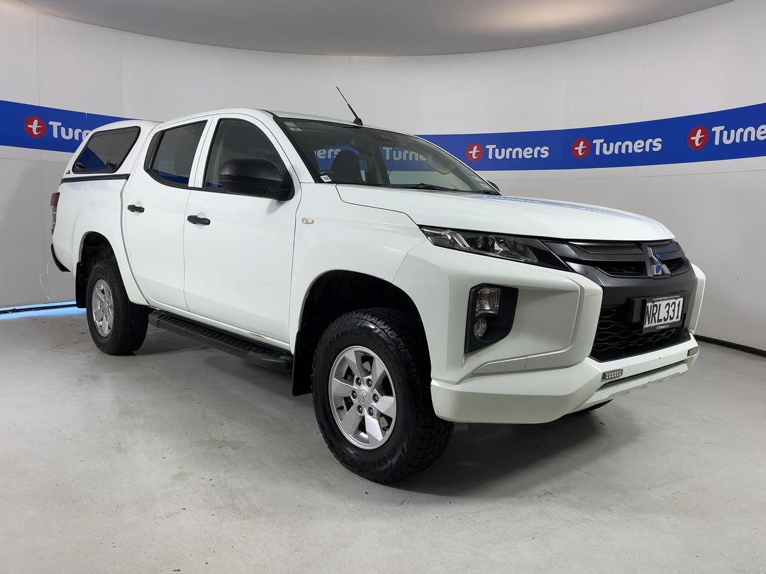 Photo '1' of Mitsubishi Triton