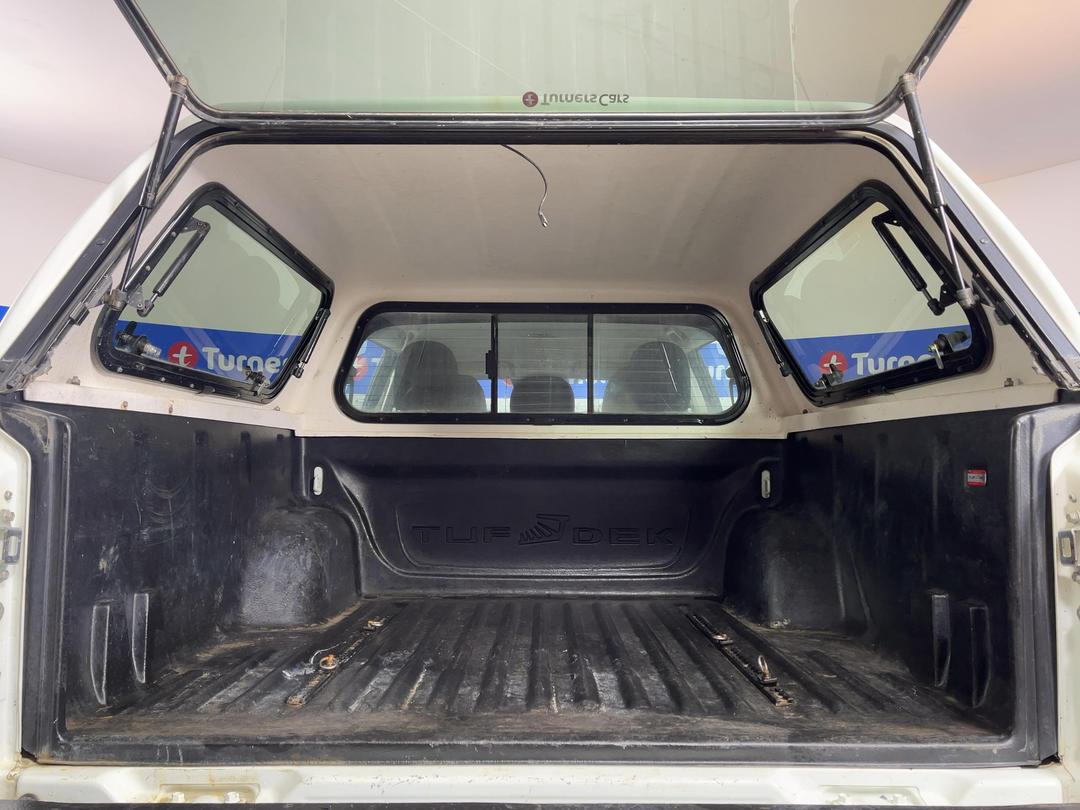 Photo '14' of Mitsubishi Triton