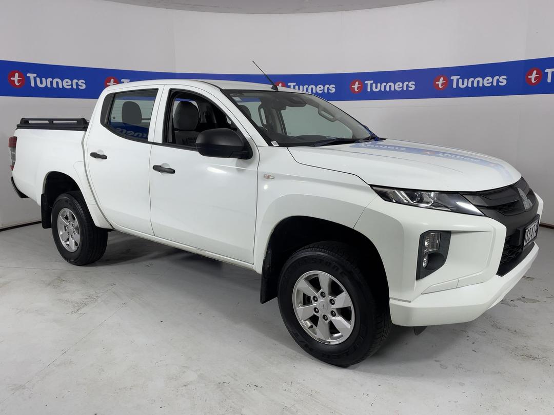 Photo '1' of Mitsubishi Triton