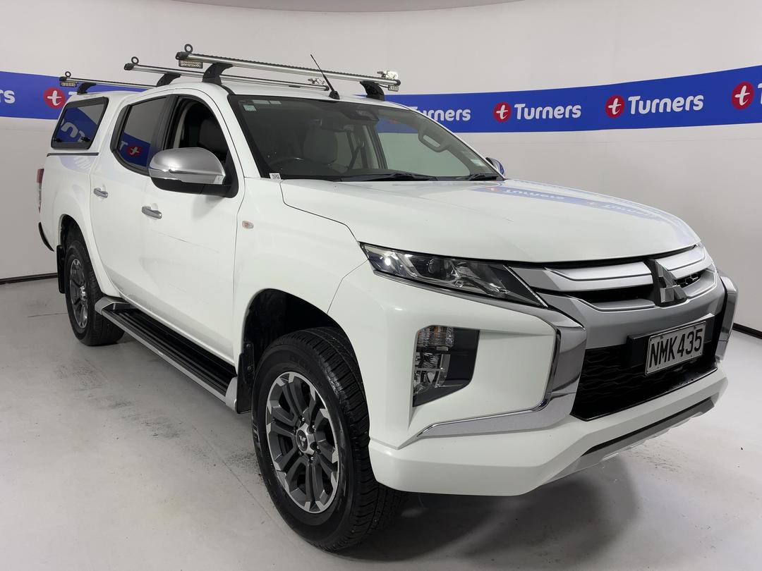 Photo '1' of Mitsubishi Triton