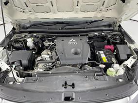 Photo '13' of Mitsubishi Triton