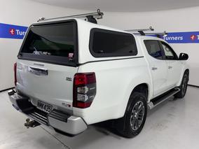 Photo '7' of Mitsubishi Triton