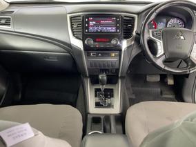 Photo '17' of Mitsubishi Triton