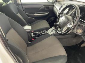 Photo '16' of Mitsubishi Triton