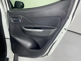 Photo '19' of Mitsubishi Triton