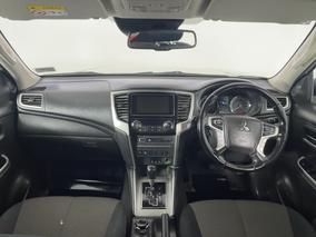 Photo '17' of Mitsubishi Triton