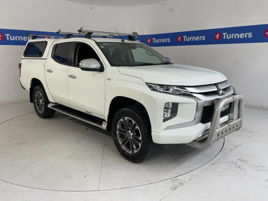 Photo '1' of Mitsubishi Triton
