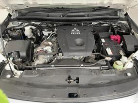 Photo '13' of Mitsubishi Triton