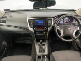 Photo '17' of Mitsubishi Triton