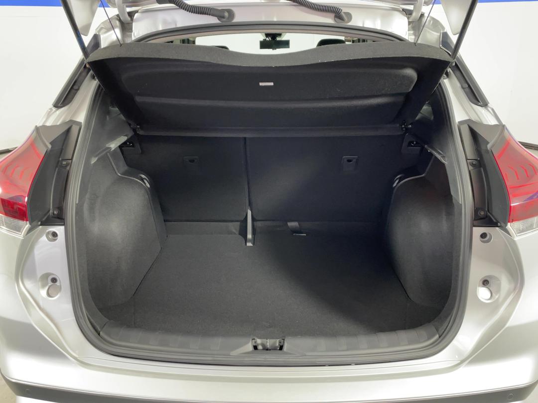 Photo '14' of Nissan Kicks