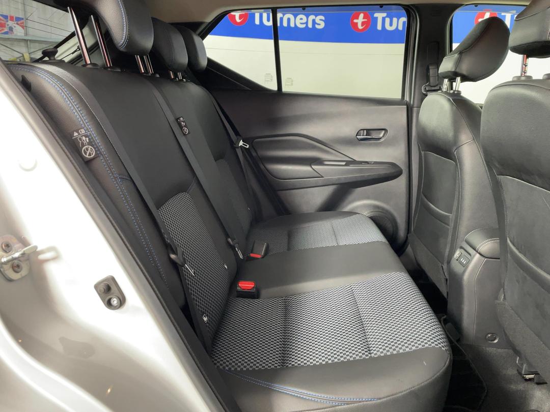 Photo '20' of Nissan Kicks