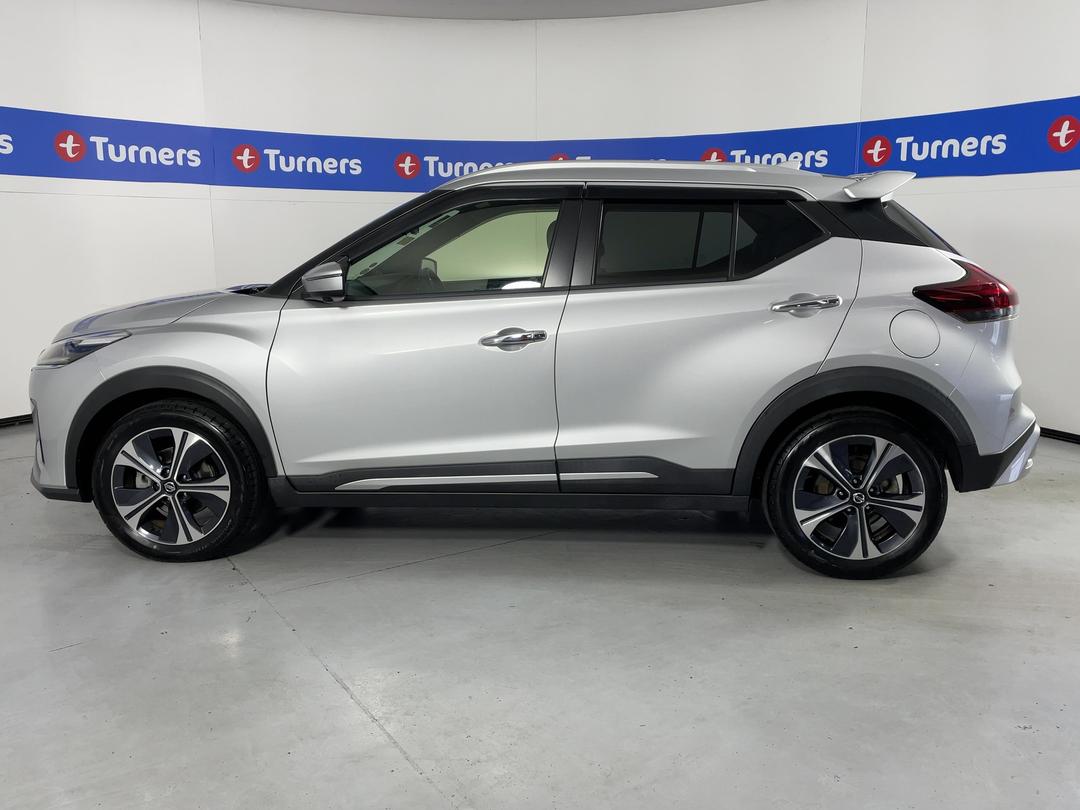 Photo '24' of Nissan Kicks