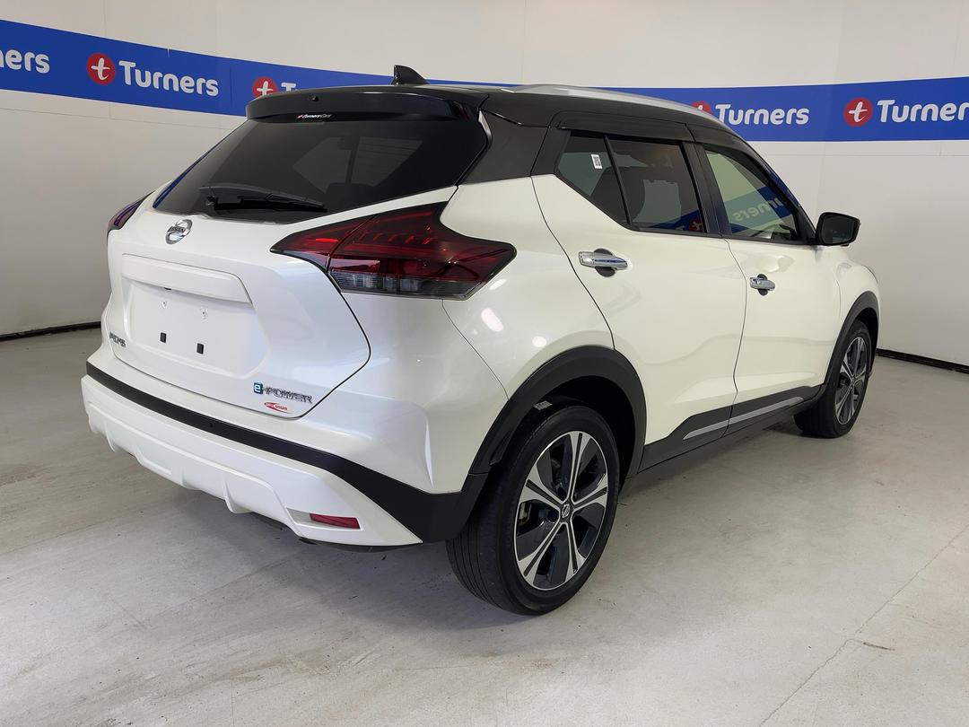 Photo '7' of Nissan Kicks